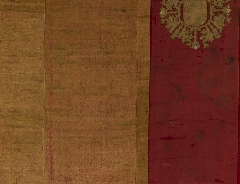 Restaurado el repostero de los Reyes Católicos